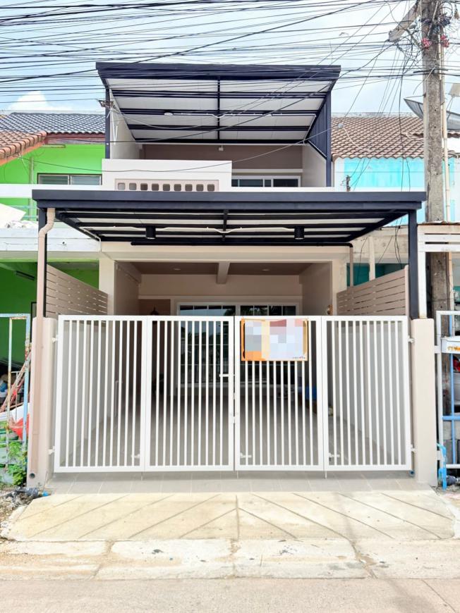 ทาวน์โฮม 2 ชั้น. ทำเลบางแสน