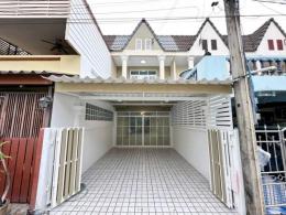 หมู่บ้าน(ติดโรงเรียนพนัสนิคม)