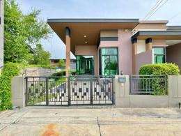 บ้านสไตล์โมเดิรน์ พานทอง