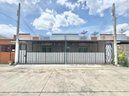 หมู่บ้านแกรนเซ็นทรัลปาร์ค. ทำเลบ้านบึง